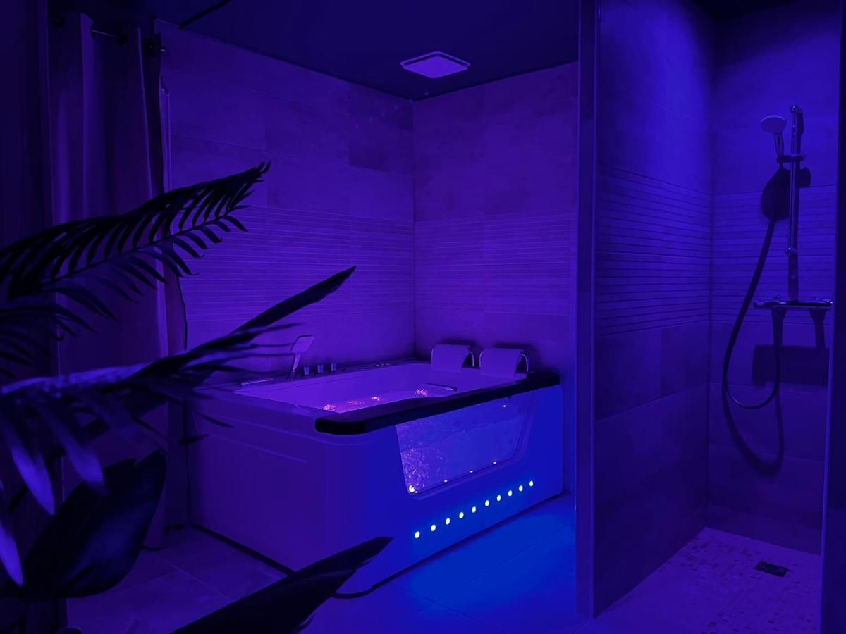 Scorfel Lodge, Iconic, Spa, Sauna & Terrasse トレガステル エクステリア 写真